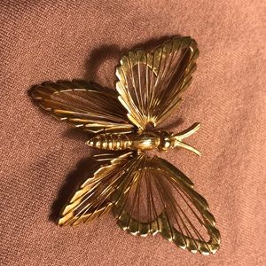 Vintage butterfly MONET c brooch pin